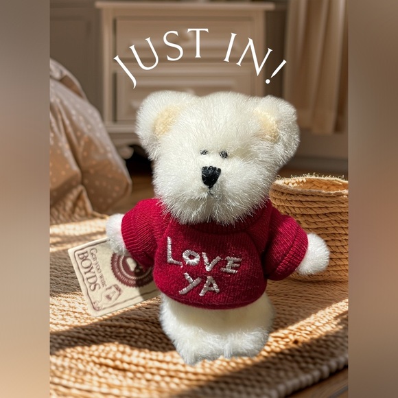 Boyds Bears Other - NWT Boyds Bears SMOOCHIES Red Sweatshirt “Love Ya” 4.0” Tall